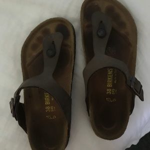 Size 39 Birkenstock Gizeh (color Mocha)